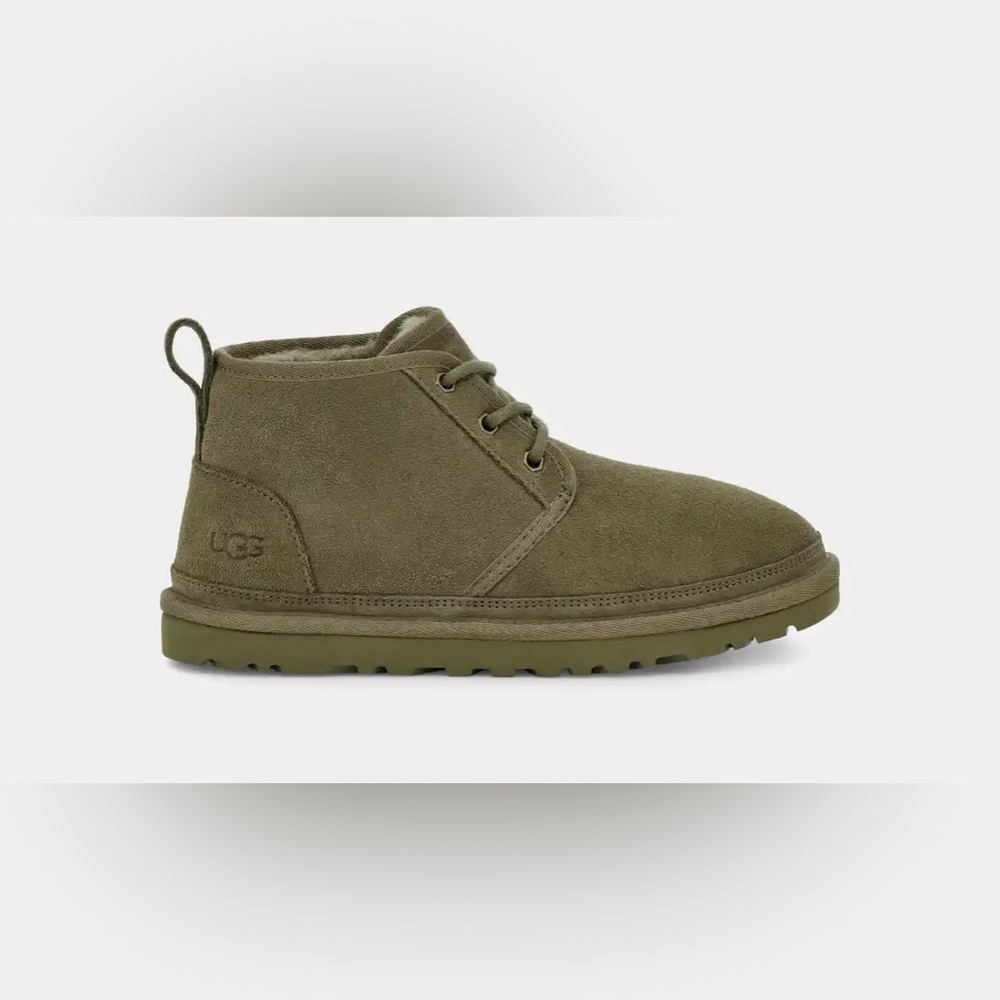 NWOT UGG Neumel Boot - Burnt Olive - Size 4